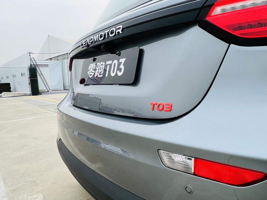 带着问题去试驾：让十万以内纯电小车“更好开”，零跑T03凭什么？