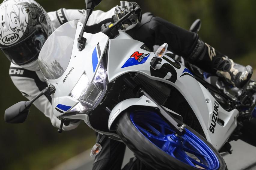 铃木GSX-R125入门摩托详解，单缸水冷最大15马力