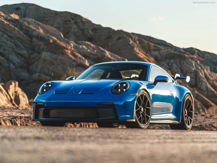 M4 CSL和911 GT3跑到奔驰主场赛道对决，数据对比！