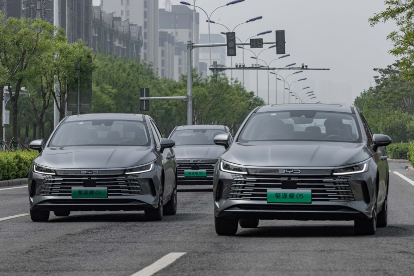 试驾感受 比亚迪驱逐舰05与秦PLUS DM-i选哪个？为何推荐120KM版本