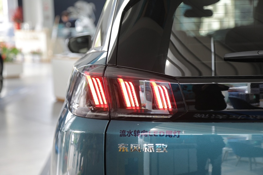颜值进一步提升，还有7座可选，全新标致5008到店实拍