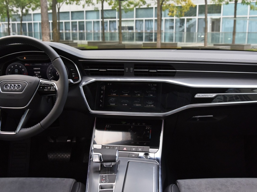 高端与绿色出行兼顾 全新奥迪A6L TFSI e上市