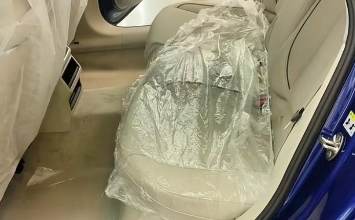改款奥迪A6L实车曝光,推出两种外观造型,变好看了吗?