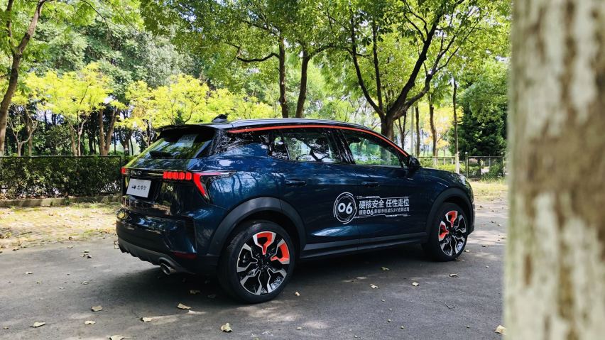 就算不买也一定要看看这辆车！领克06实车会让你爱不释手的