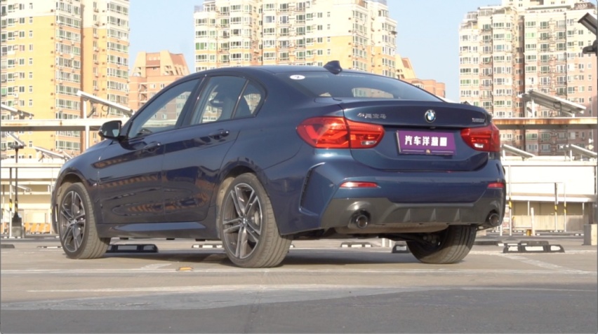 20万就能买一台2.0T的宝马1系，值吗？