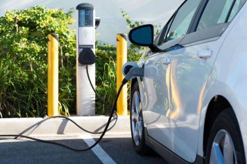 2023新能源车VS燃油车，你想站队那边？不妨来看看
