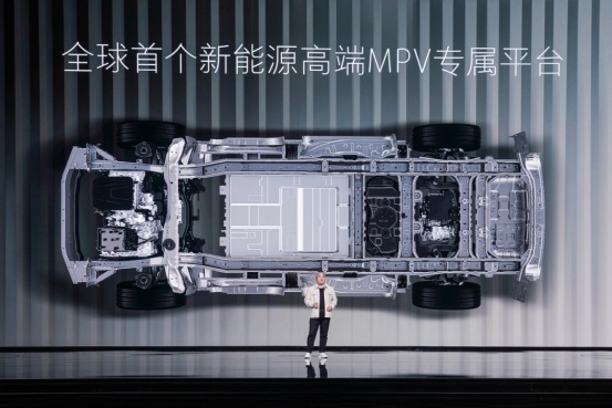 搅局百万级豪华MPV市场，为什么是魏牌高山行政加长版？