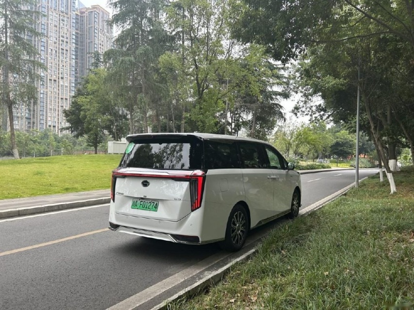 试驾传祺E9，内外兼修时尚科技座驾，重塑新能源豪华MPV新标准