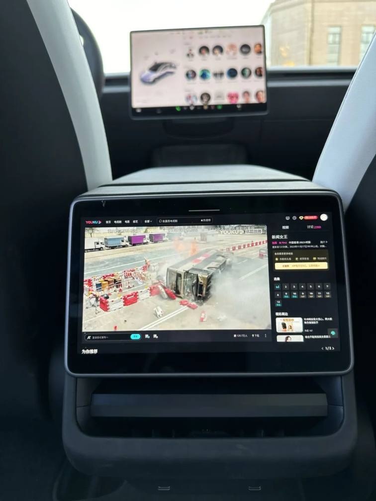 试驾丨年轻人的车界“时尚单品”，Model 3焕新版到底有哪些惊喜？