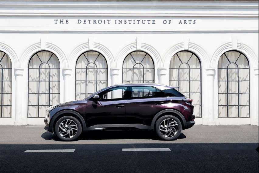 15万元纯电SUV 哪吒U Pro和零跑C11谁更胜一筹？