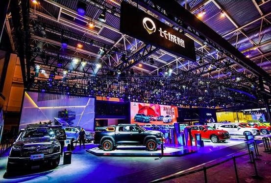 撸猫遛狗开坦克 长城汽车2020北京车展玩得嗨