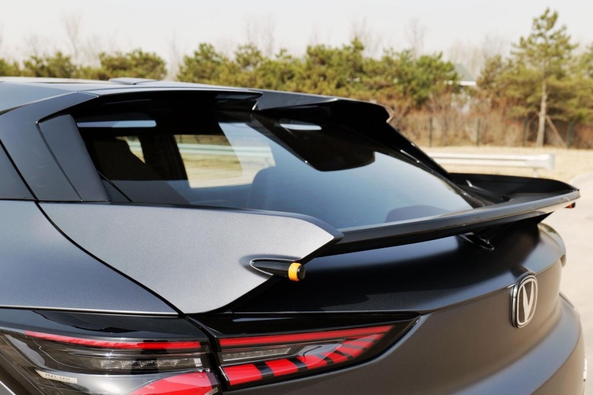 15万级最强智能SUV，第二代UNI-T的智慧座舱到底有多好玩？