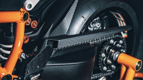 KTM SUPER DUKE RR剽悍登场，猛兽出笼
