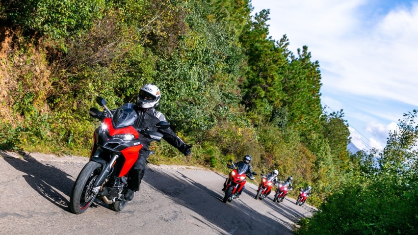 高颜值全能高手，杜卡迪新款MTS 950 S初体验