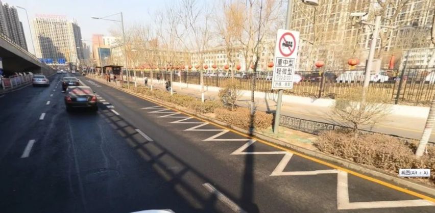这种“鲨鱼齿”标线你了解吗？不认识的小心被罚款