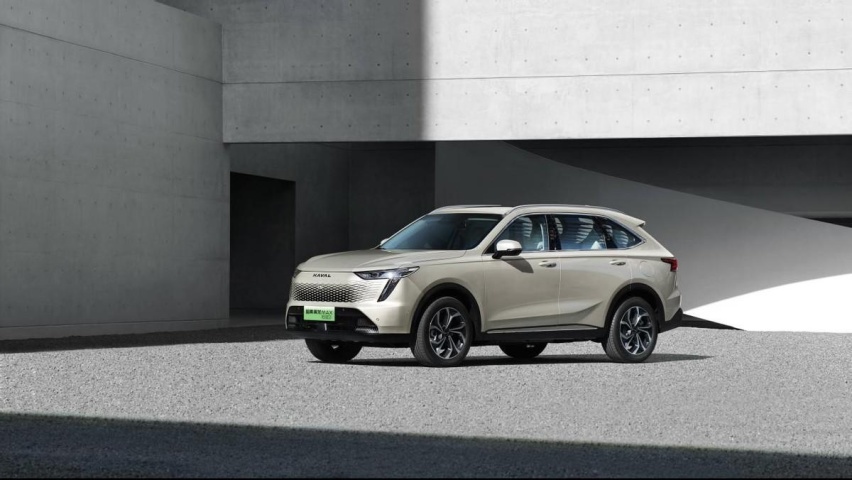 四驱车卖出两驱价！15.98万起的哈弗枭龙MAX，如何狂虐合资SUV？