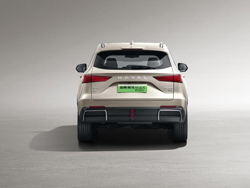 四驱车卖出两驱价！15.98万起的哈弗枭龙MAX，如何狂虐合资SUV？