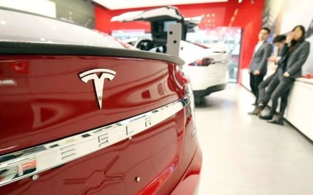特斯拉Model3降到了25万以内，蔚来理想小鹏害怕了吗？
