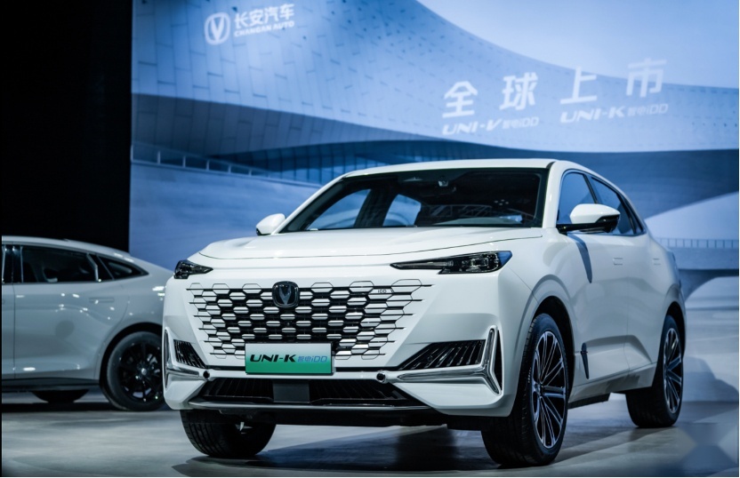 发力插混，长安UNI-V智电iDD、UNI-K智电iDD上市