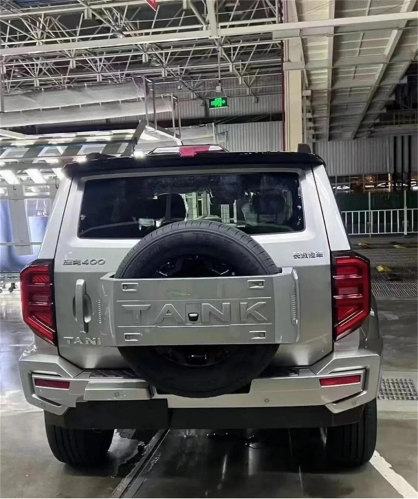 定位中大型SUV！坦克400曝光 预计搭载3.0T+四驱？
