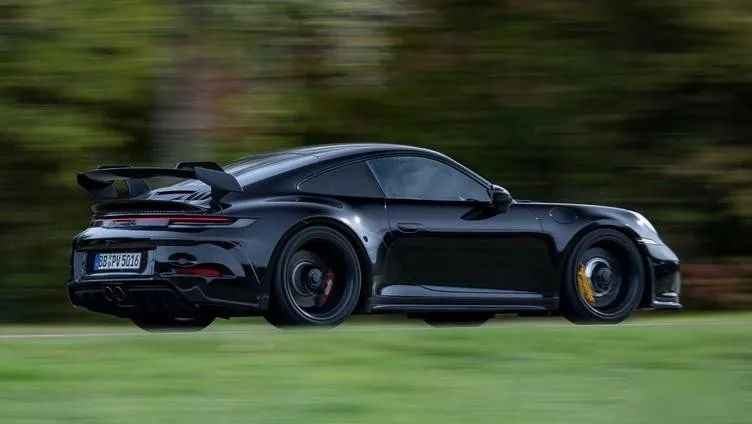全新911 GT3未发布先曝光，这款赛道利器你“i”了吗