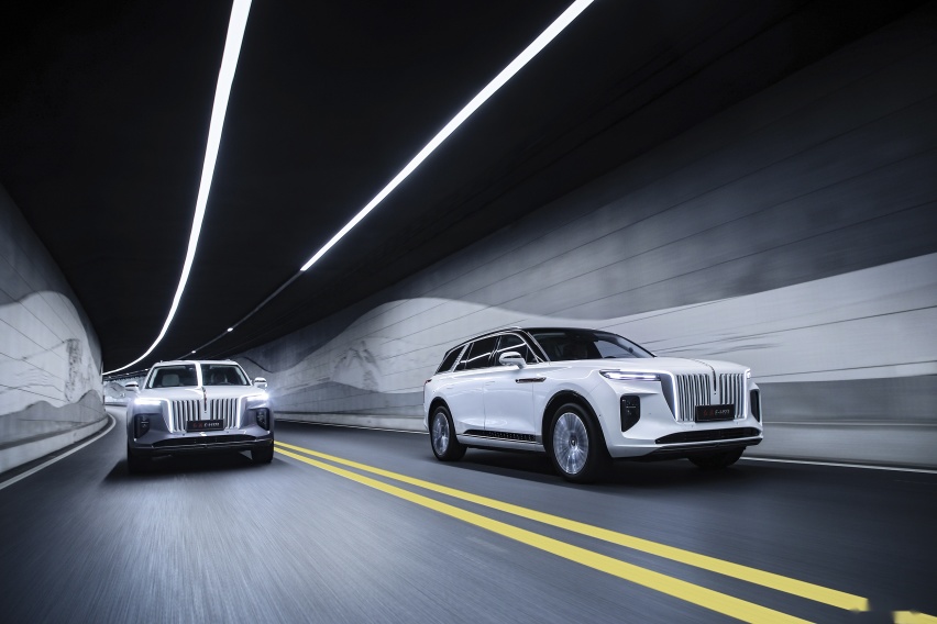 入门50.98万依旧有人觉得便宜的，也就只有这红旗全新SUV