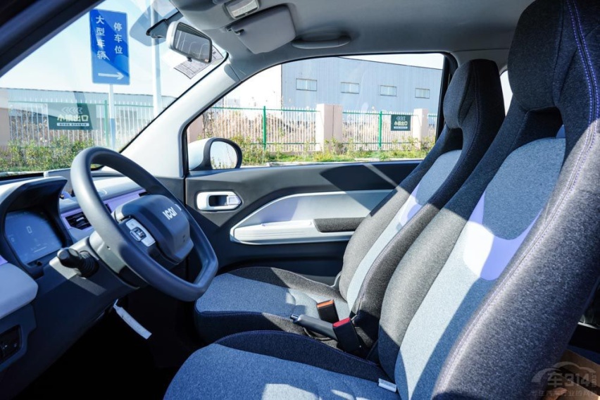 预算10万元，选QQ冰淇淋还是宝骏KiWi EV？