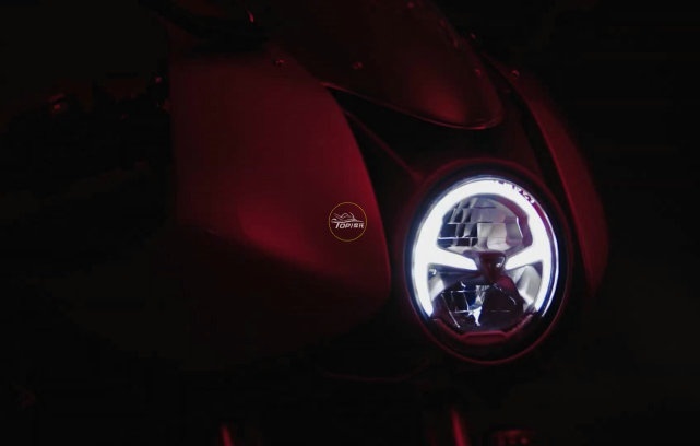 凯旋复古跑车 Speed Triple 1200RR即将发布