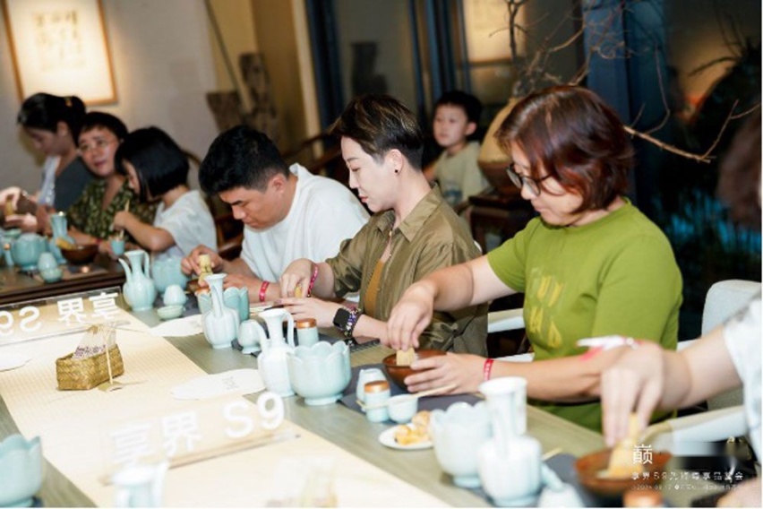 感受智慧旗舰享界S9科技性能与寰宇美学