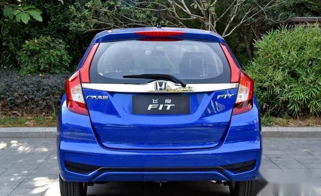 全新本田飞度搭载1.5L+CVT，国五排放标准，能不能入手？