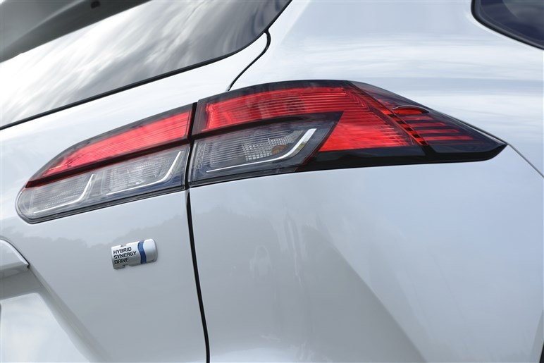 1.8L混合动力卖17万的丰田SUV，图解丰田卡罗拉CROSS