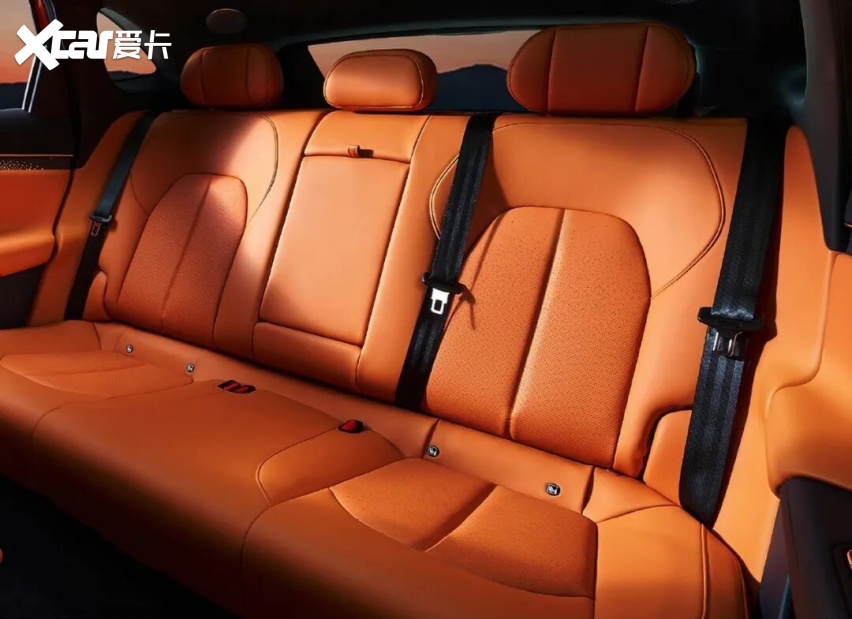 预算15-18万买中大型SUV，阿尔法T7和零跑C16怎么选？