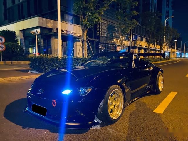 上海小姐姐改装的宽体马自达MX-5，精品程度让老玩家自愧不如