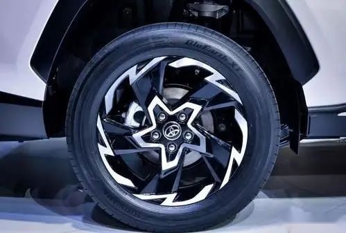 今年最值得期待的紧凑型SUV，他排第一位，才17万起！