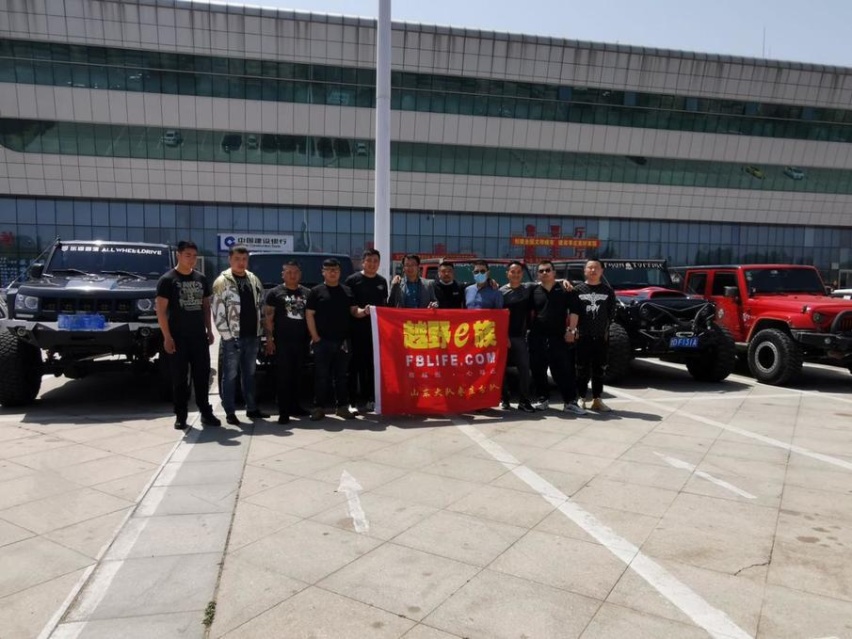 不止越野，BJ40背后的追求极致与铁血侠情