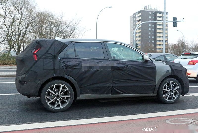 2022-kia-niro-prototype-has-a-touch-of-habaniro-concept_4.jpg