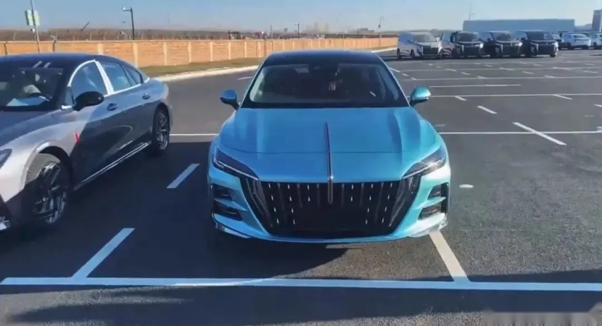 【e汽车】红旗H6实车谍照曝光