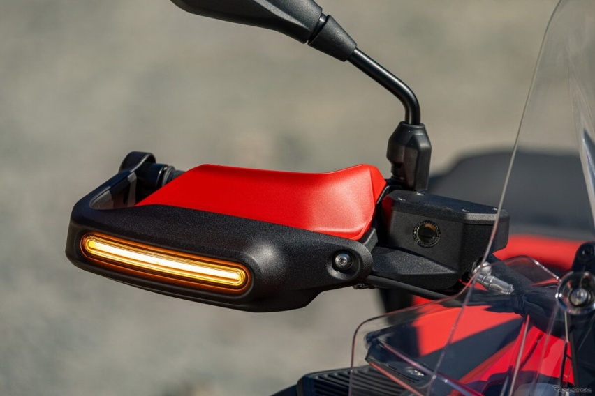 宝马推出次世代冒险车款R1300GS ADV搭载自动变速箱