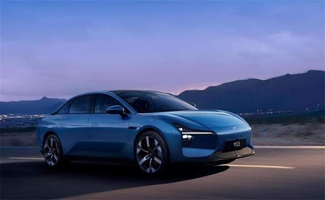 Model 3真敌手 小鹏MONA M03不止高在颜值