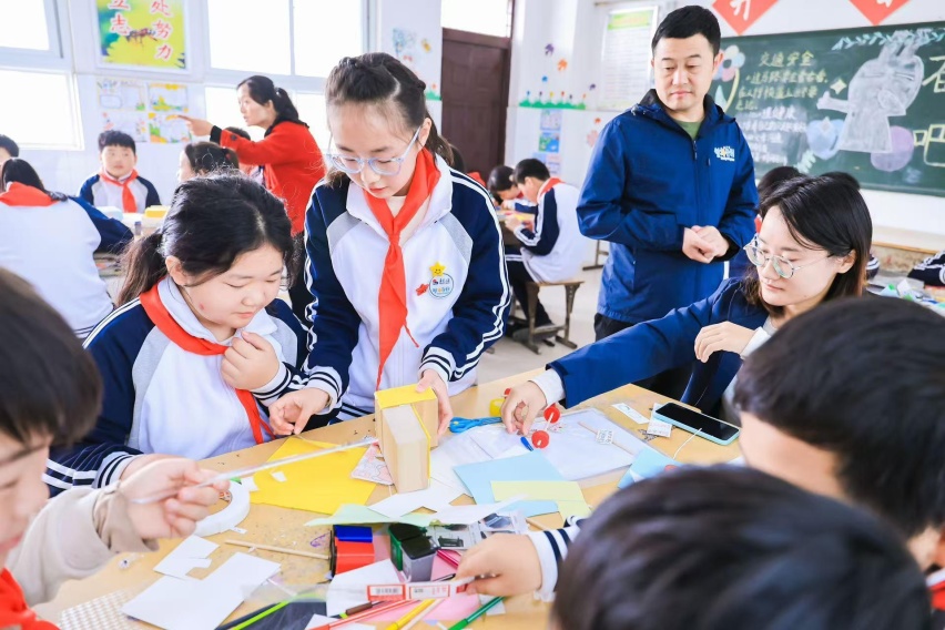 甲骨文下的希望之旅，上汽大众“繁星计划”点亮乡村教育