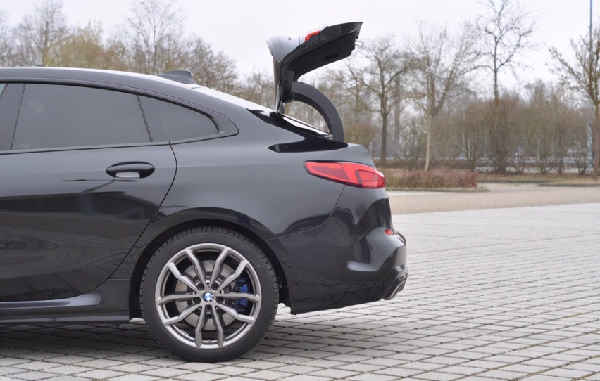 深度试驾全新宝马M235i:一部“来都来了”的异类高性能前驱
