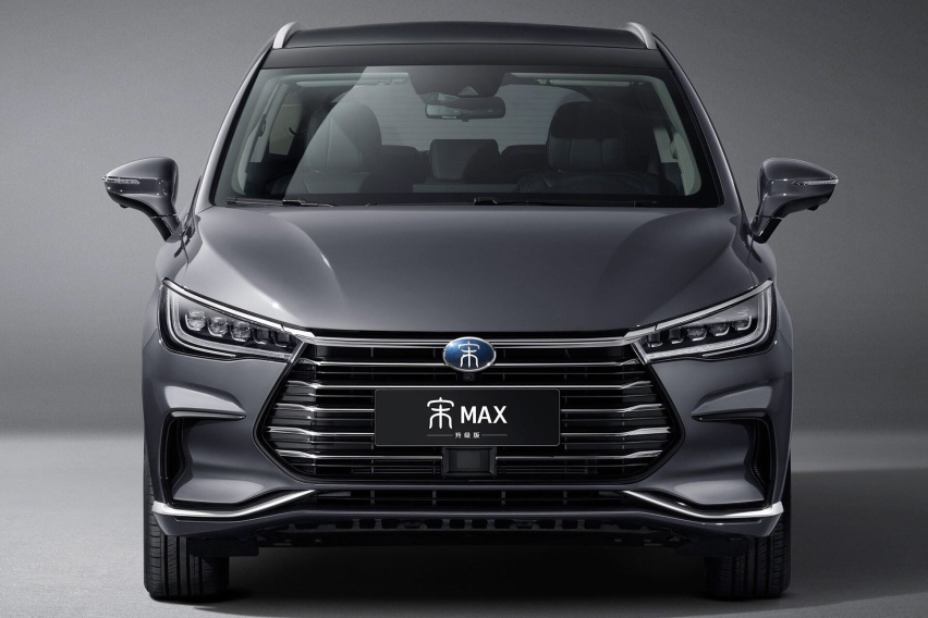 看到这辆车，突然有一种家的安全感，2021款比亚迪宋MAX