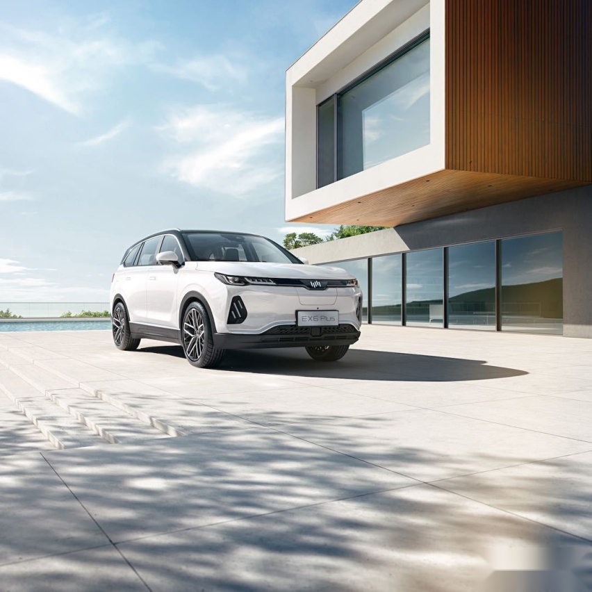 首款25万级大六座纯电SUV 威马EX6 Plus 6座正式