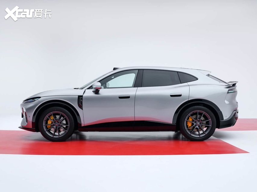 最大续航740km,华为乾崑加持,岚图追光S前景如何?