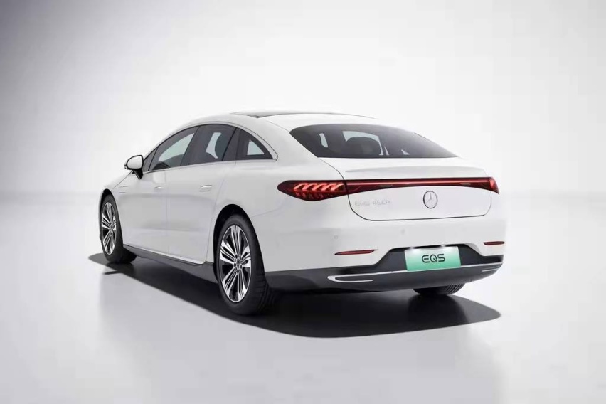 售价107.96万元起，最高续航849公里，奔驰EQS正式上市