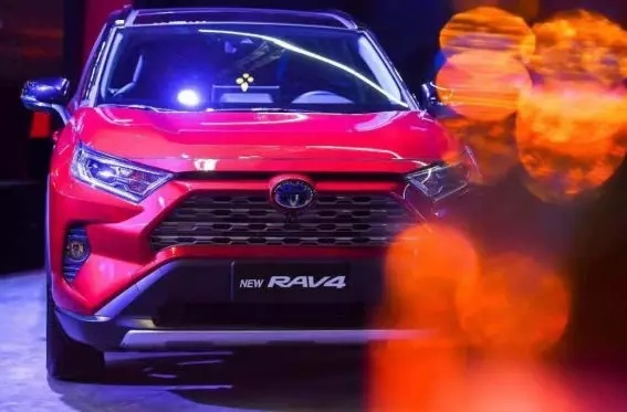TNGA架构带来质的飞跃 全新RAV4荣放重塑紧凑型SUV标