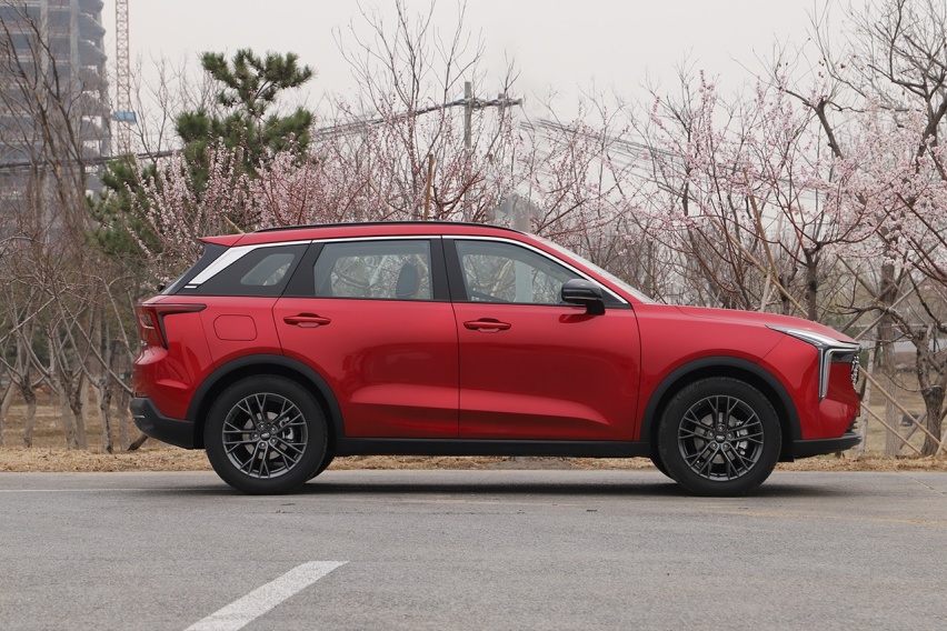 今年最“牛”气哄哄的SUV！10.49万起 帅气舒服很抢眼！