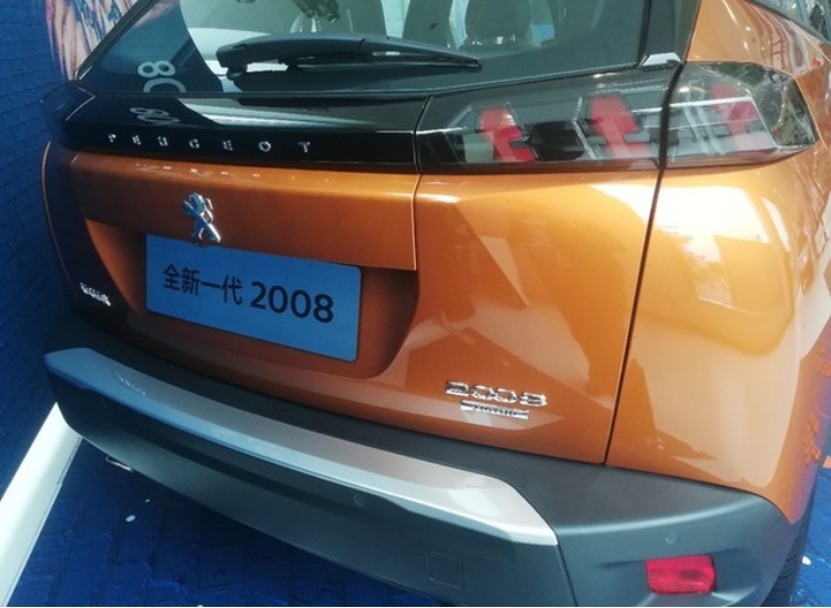 全新东风标致2008陆续到店！轴距2612mm