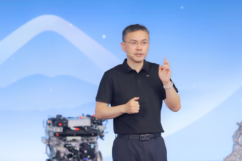奇瑞鲲鹏超性能电混C-DM专用发动机及变速箱正式量产