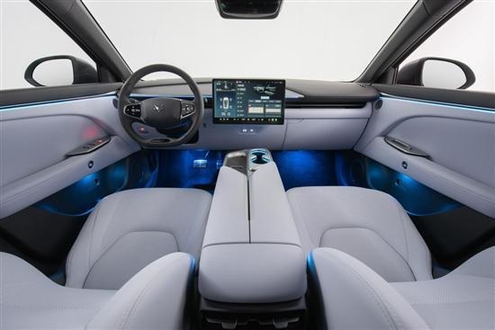 纯电中型SUV，极狐阿尔法T5将于11月30日预售
